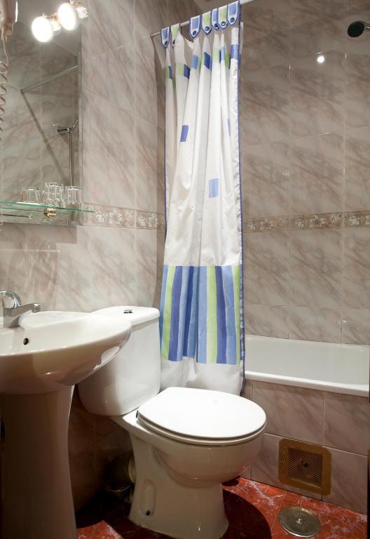 Hostal Prim Μαδρίτη Δωμάτιο φωτογραφία