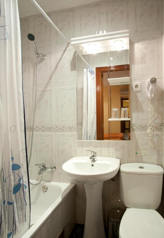 Hostal Prim Μαδρίτη Δωμάτιο φωτογραφία