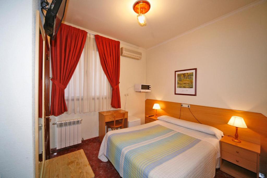 Hostal Prim Μαδρίτη Εξωτερικό φωτογραφία