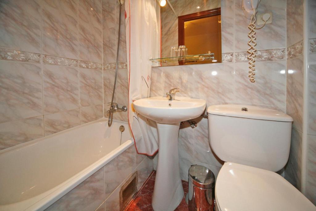 Hostal Prim Μαδρίτη Εξωτερικό φωτογραφία